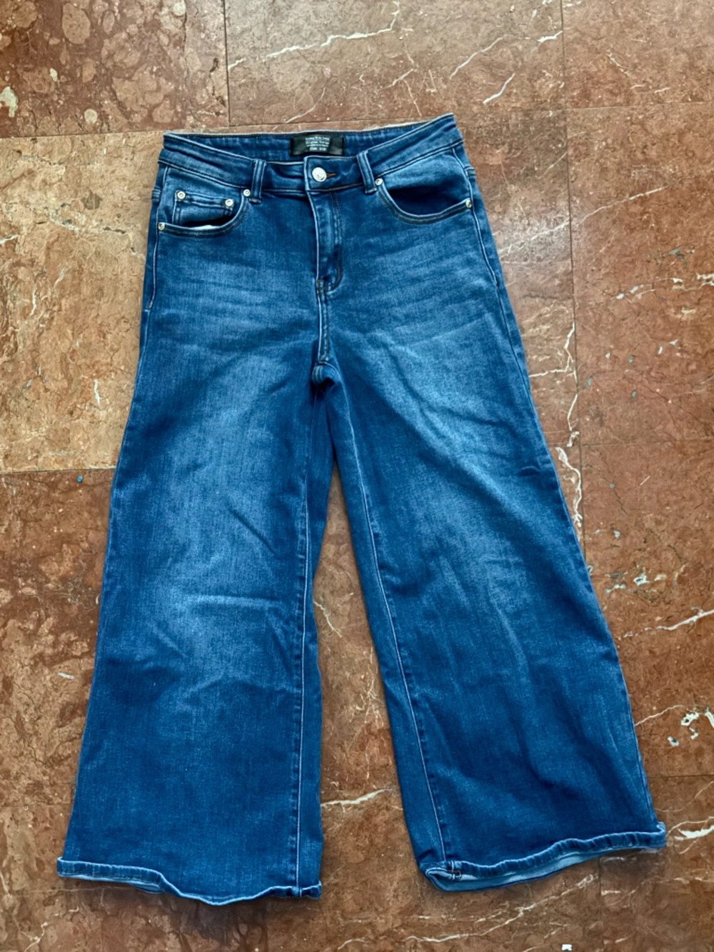 Vintage style Mid-rise